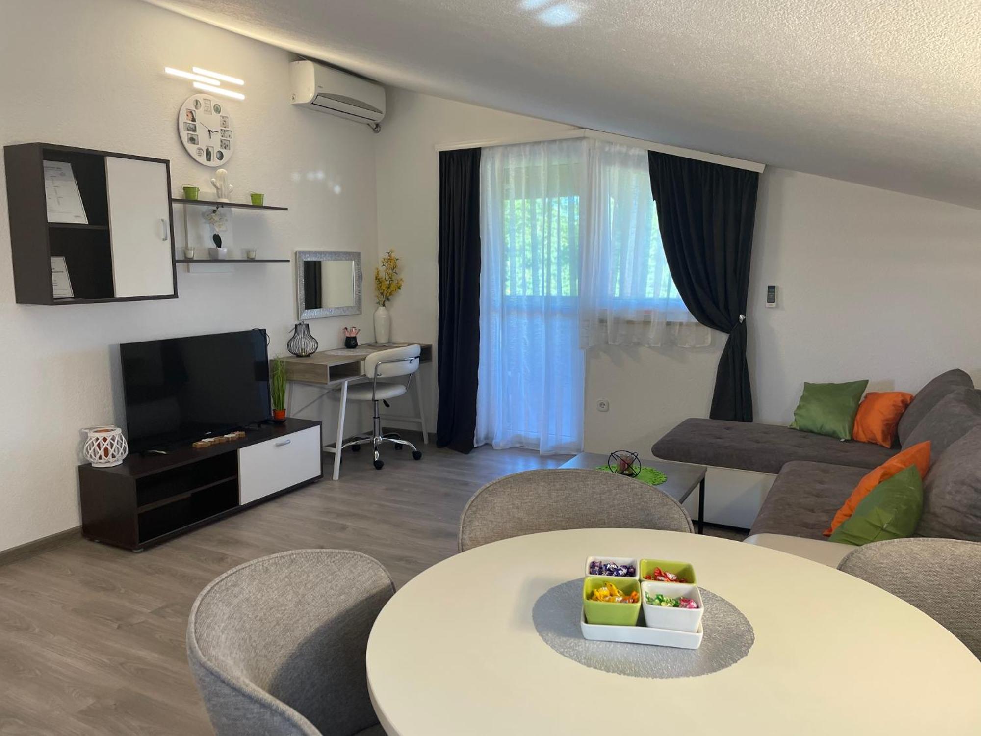 Apartments Dora 波雷奇 外观 照片